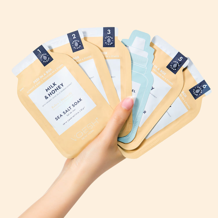VOESH Pedi In a Box Ultimate 6 Step - Milk & Honey - Kit